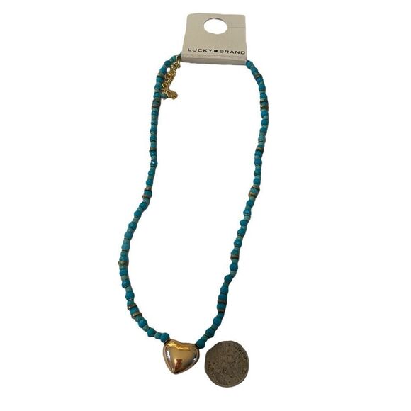 Gorgeous Rough Cut Turquoise Beaded Goldtone Heart Choker. - Picture 6 of 6